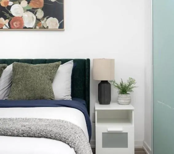 Serene 3Bd 1,5 Bath Apartment